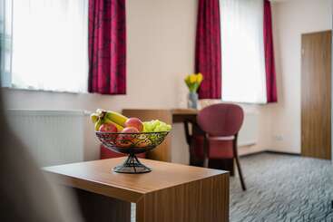 Point Hotel Apartments & Rooms