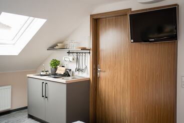 Point Hotel Apartments & Rooms