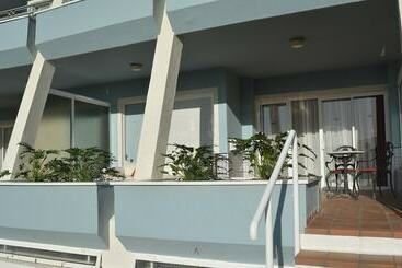 Residencial La Quinta Park Suites