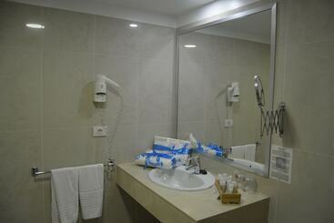Residencial La Quinta Park Suites