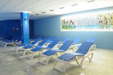Residencial La Quinta Park Suites
