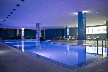Residencial La Quinta Park Suites