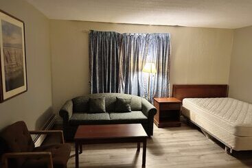 Uptown Motel
