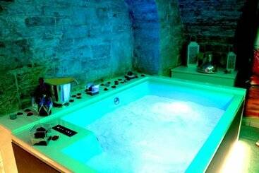 تختخواب و صبحانه Rubis Relais & Spa