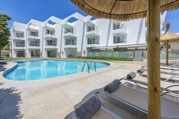 Bellamar Apartments