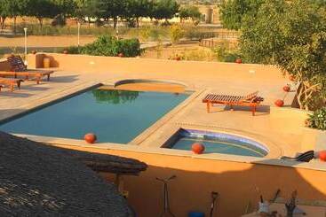 Devi Desert Resort And Retreat