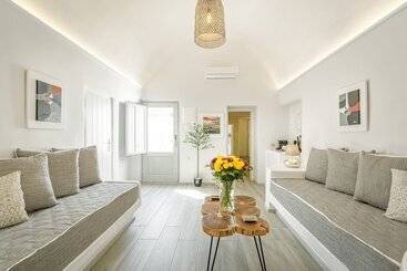 هتل Amoramelia Suites