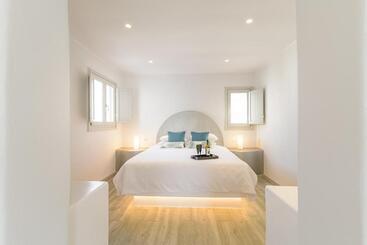 هتل Amoramelia Suites