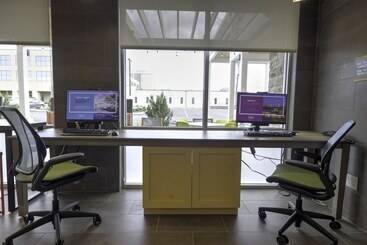 هتل Home2 Suites By Hilton Allentown Bethlehem Airport