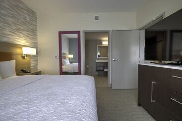 هتل Home2 Suites By Hilton Allentown Bethlehem Airport