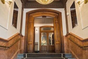 هتل Palacio Gran Vía, A Royal Hideaway