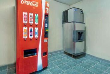 هتل Studio 6 Texarkana Tx