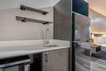 هتل Studio 6 Texarkana Tx