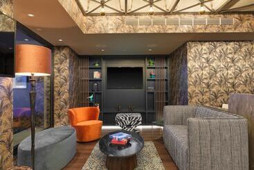 Nyx Hotel Limassol By Leonardo Hotels