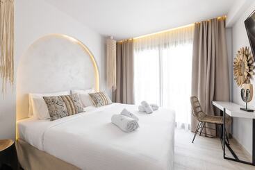 پانسیون Amalthia Luxury Suites