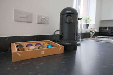 اقامتگاه Beautiful 4 Bed House 15 Mins To Cardiff & Newport