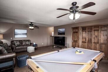 Timberline Hideaway