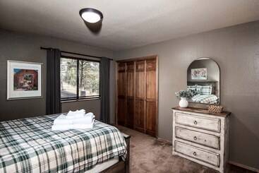 Timberline Hideaway