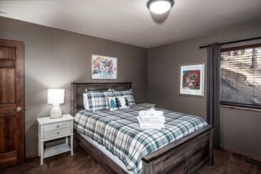 Timberline Hideaway