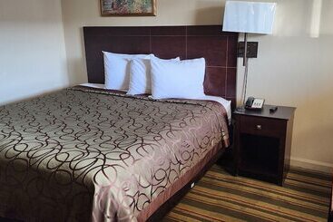 Traveler S Motel