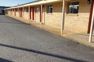 Traveler S Motel