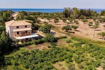 Abeloklima Country House