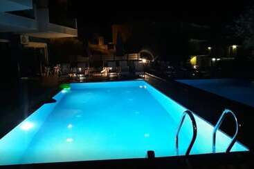 Bluemoments Naum Nikiana