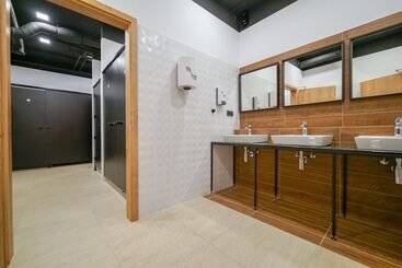 Chors Like A Hotel   Hostel