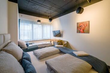 Chors Like A Hotel Hostel