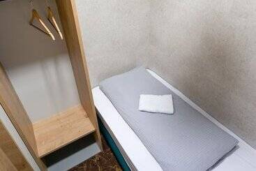 Chors Like A Hotel   Hostel