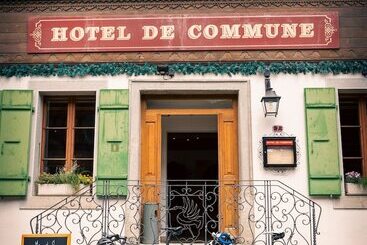 هتل De Commune Rougemont