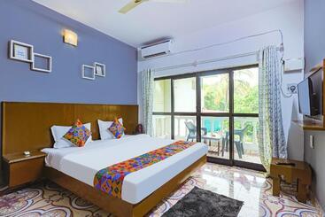 Fabhotel Edem Garden