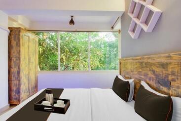 Fabhotel Edem Garden