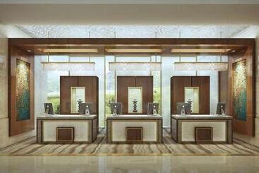 هتل Hilton Cairo Nile Maadi