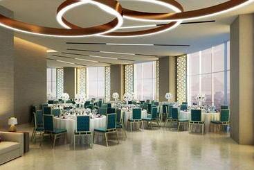 هتل Hilton Cairo Nile Maadi