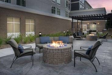 هتل Homewood Suites By Hilton Greenville, Nc