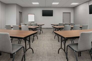 هتل Homewood Suites By Hilton Greenville, Nc