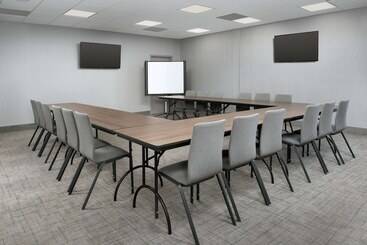 هتل Homewood Suites By Hilton Greenville, Nc