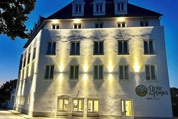 هتل Hôtel L Orée Des Plages