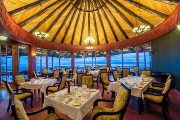 هتل Lake Nakuru Sopa Lodge