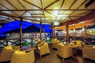 هتل Lake Nakuru Sopa Lodge