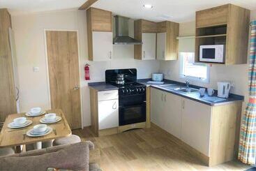 هتل The Chase Holiday Park