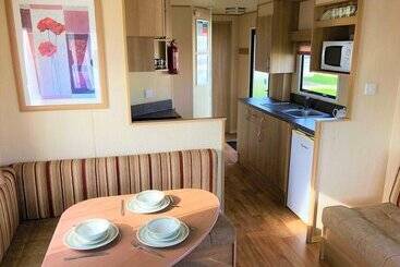 هتل The Chase Holiday Park