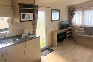 هتل The Chase Holiday Park