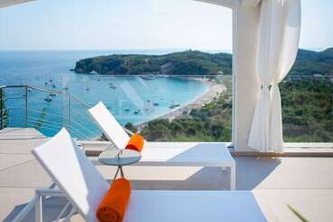 Livinghome Suites