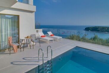 Livinghome Suites