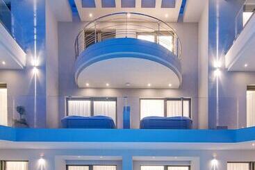 Livinghome Suites
