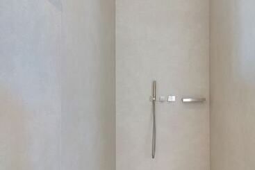 Livinghome Suites