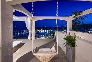 Livinghome Suites