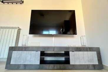 Modern Renovated Apartment In Olbia With
